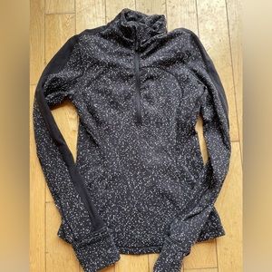 Lululemon black and white quarter zip running shirt